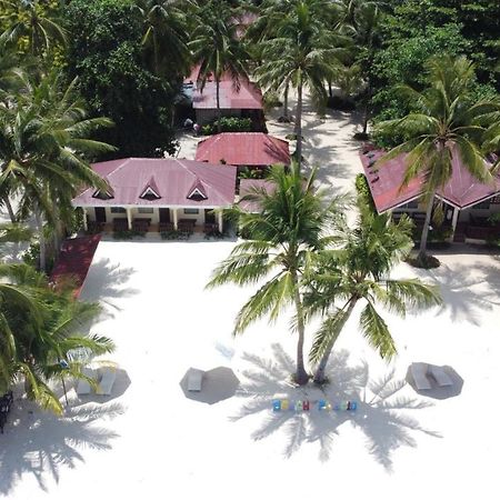 Beach Placid Resort Powered By Cocotel Ocoy Екстериор снимка